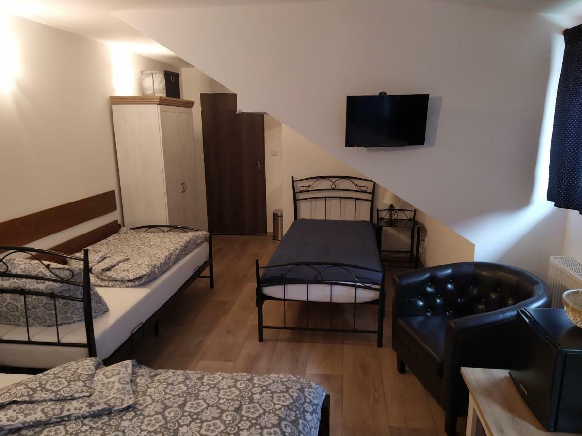 Penzion A Restaurace U Kalendu Straznice Luaran gambar